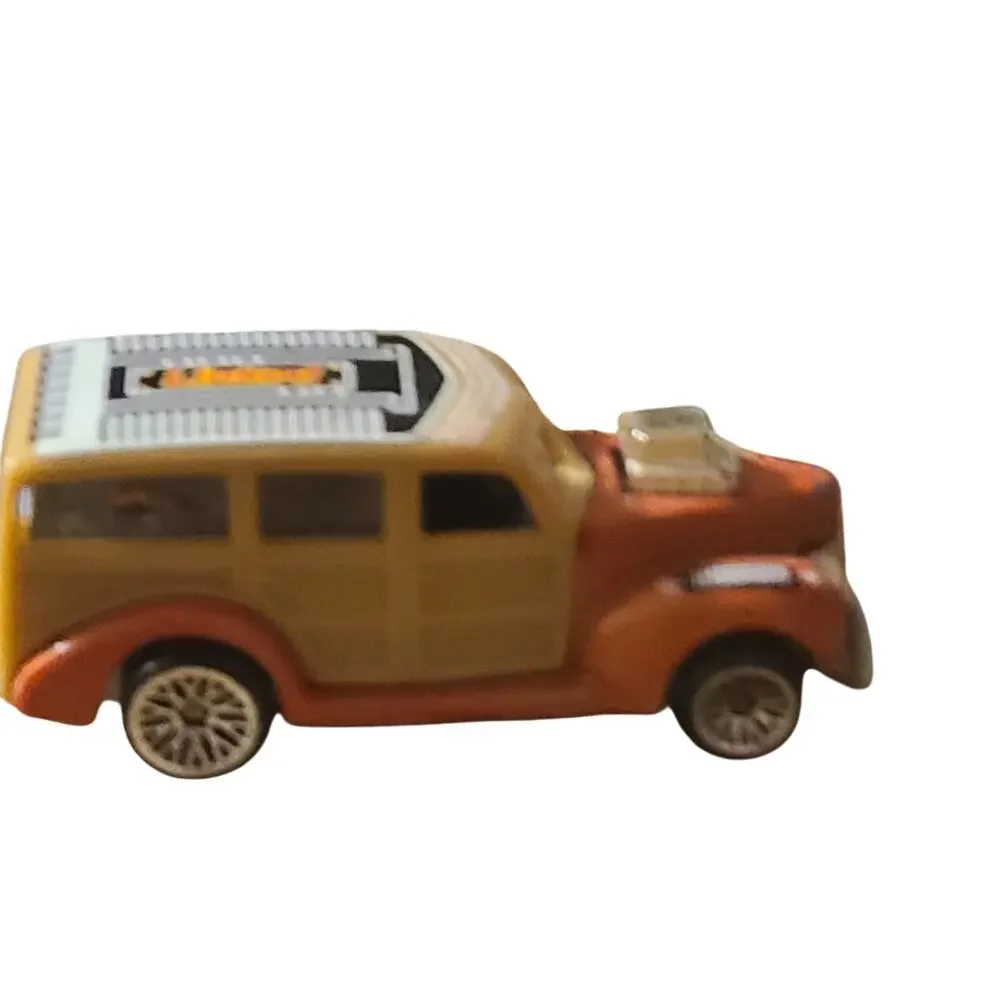 1979 Hot Wheels 1940's Orange Ford Woody Wagon “Linked” - China